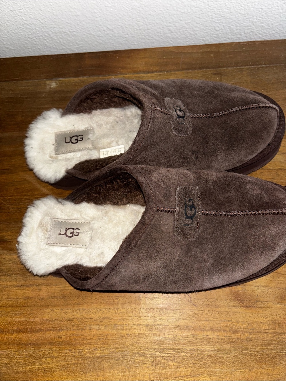 UGG Women's Brown Suede Shearling Clog Slippers 9 - Picture 3 of 6